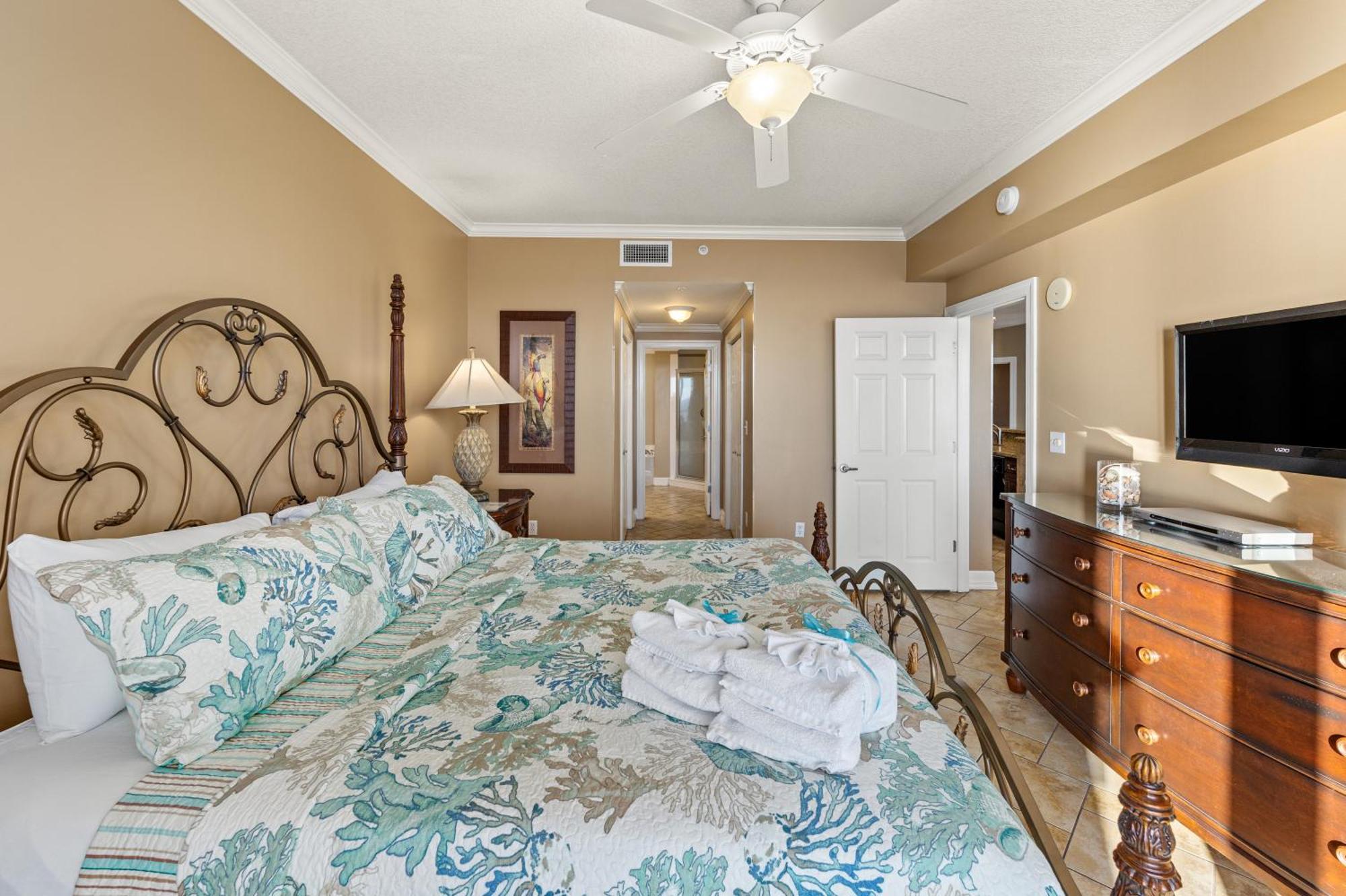 Gulf Front Master Bedroom! 2 Pools & Hot Tubs! Sleeps 8! ปานามาซิตี้บีช ภายนอก รูปภาพ